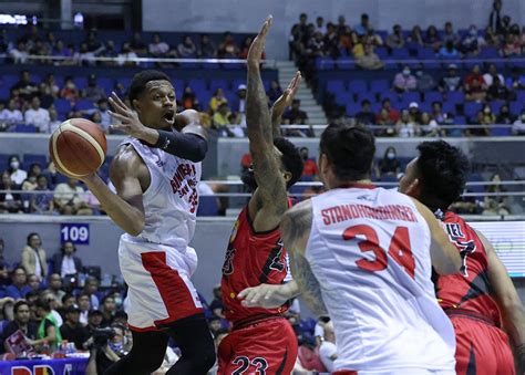 Brownlee takes over in comeback win as Ginebra .
